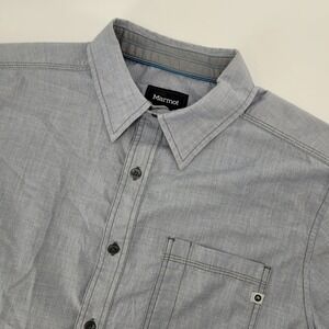 Marmot Short Sleeve Button Up Shirt Men's Medium Blue Chambray Casual Outdoor